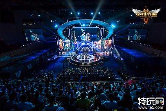 点球是足球 点球是足球